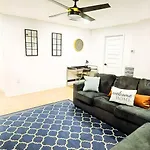 1Br 1Q Bed Queen Sofa Bed Dwntwn Med Center