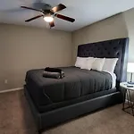 Med Center Charm 2Br Haven