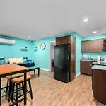 1-Bedroom Haven In Murworth, Close To Medical Center