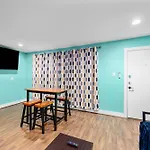 1-Bedroom Haven In Murworth, Close To Medical Center