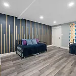 Elegant 2Br Apt Near Med Center With Free Park