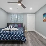 Elegant 2Br Apt Near Med Center With Free Park
