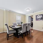 Brand New 4Br 2Ba Holiday Home With Hot Tub