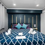 Bright & Airy Apt Close To Everything With Free Park