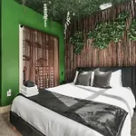 2 Homes! Sleeps 18, Games, Gated Parking & More!