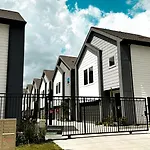 3Br Escape Near The Galleria - High Ceilings