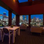 Downtown Apt Free Parking - Pool - Gym - Fully Kitchen