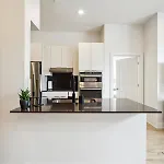 Two-Bedroom Apt Gorgeous Decor Resort Amenities