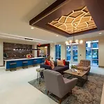 Downtown Apt Free Parking - Pool - Gym - Fully Kitchen