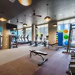 Downtown Apt Free Parking - Pool - Gym - Fully Kitchen