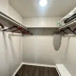 Modern & Stylish Apartment Space In The Heart Of Bay Area Houston