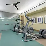 Central Houston Stay - Walk To Nrg Stadium, Relax By The Pool, And More!