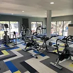 Huge One Bedroom With 2 Queen Size Beds