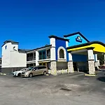 Days Inn By Wyndham Houston East
