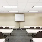Days Inn & Suites by Wyndham Houston North/Aldine