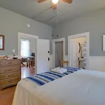 Pet-Friendly Home With Yard 3 Mi To Dtwn Houston!