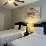 Resort Style Apt/Home In Houston Medical Centre