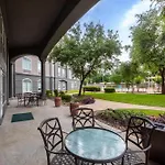 La Quinta Inn & Suites By Wyndham Houston Bush Iah South