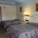 Camelot Inn And Suites Mccarty