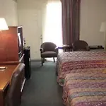 Greenway Inn & Suites