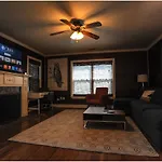 The Coyle Cabin - Close To Downtown, Stadiums, U Of H, Med Center