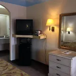 Camelot Inn And Suites Mccarty
