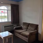 Camelot Inn And Suites Mccarty