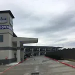 Platinum Inn And Suites