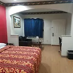 Scott Inn & Suites - Downtown Houston