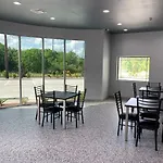 Scottish Inns And Suites Scarsdale