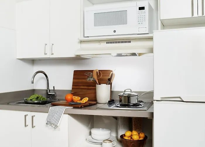 Intown Suites Extended Stay Houston Tx - Highway 6
