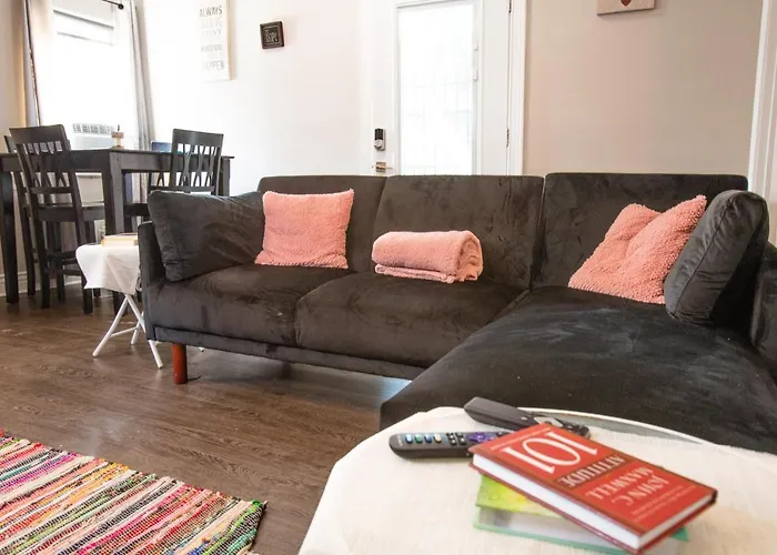 Outstanding Studio Apts Downtown