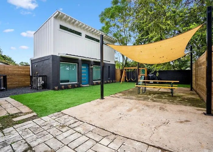 Quantum Tiny Loft At East End Revitalized