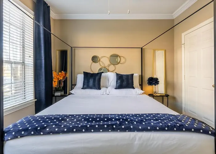 Med Center Luxury One Bedroom Apartment Walking Distance To The Hospitals