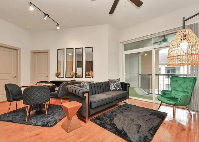 Luxury Designed Bedrooms Med Center By Nrg Stadium