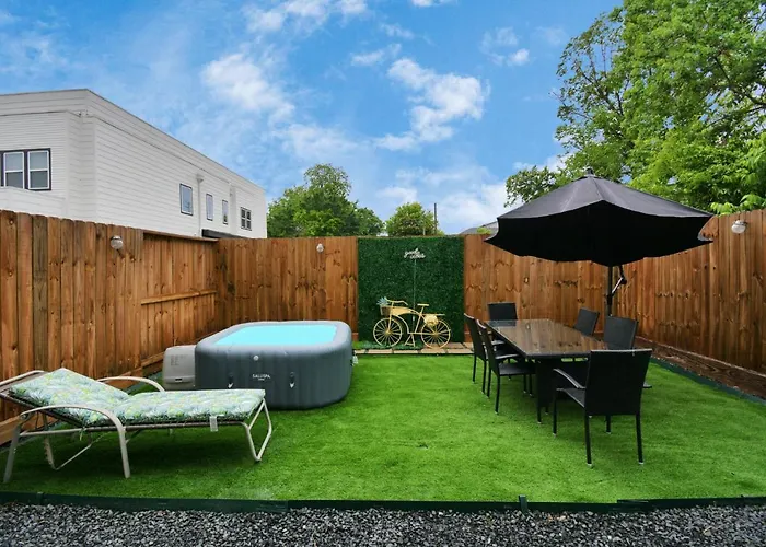Blissful Getaway Home With Hot Tub & Backyard Near Downtown