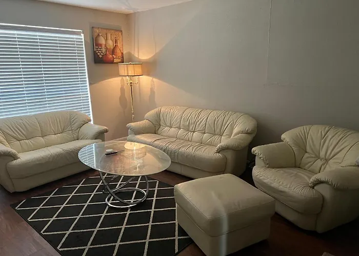 Lovely 1-Bedroom Townhome With Nice Amenities
