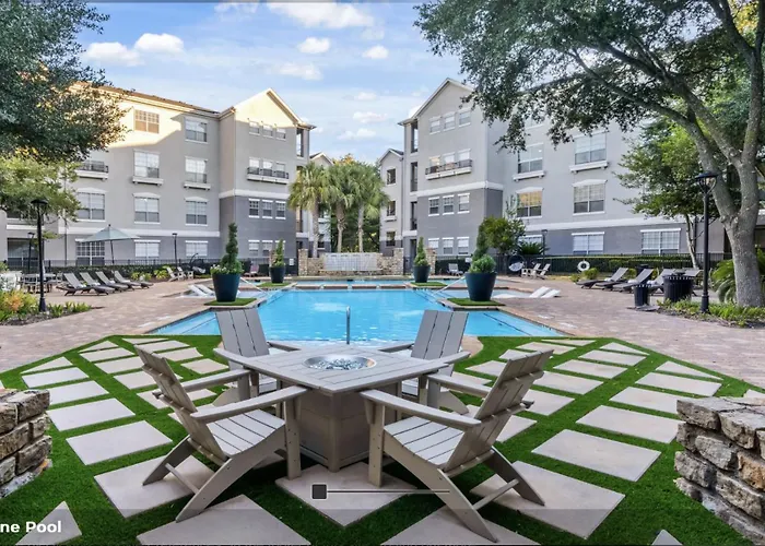 Hidden Gem At Med Center 2Br & 2Ba Apartment