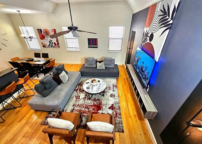 Sleeps 8 Zen Galleria Retreat King Bed Patio 3 Br
