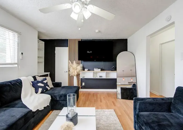 1 Bedroom Getaway In Houston