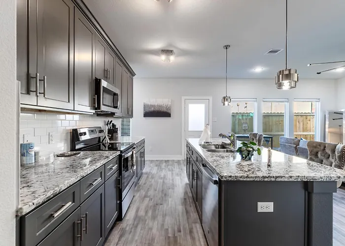 3 Bedroom Getaway 15 Minutes For Dwt Hidden Gem