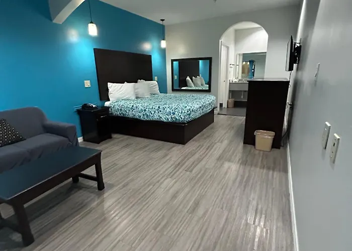 Regency Inn & Suites