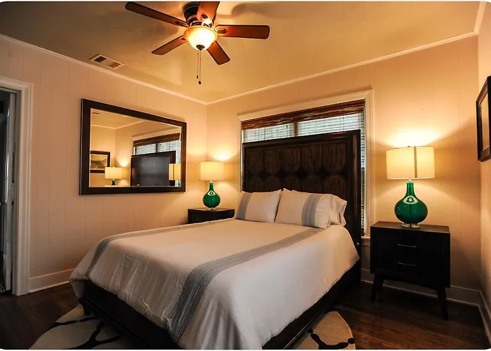 The Coyle Cabin - Close To Downtown, Stadiums, U Of H, Med Center