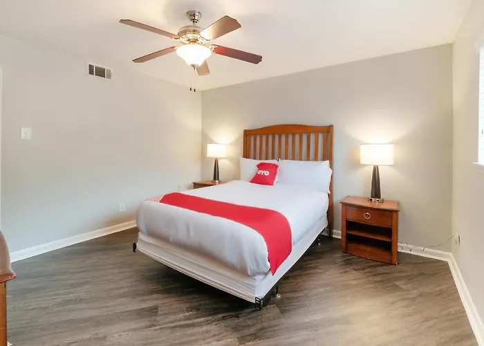 Oyo Apartments At Establishment