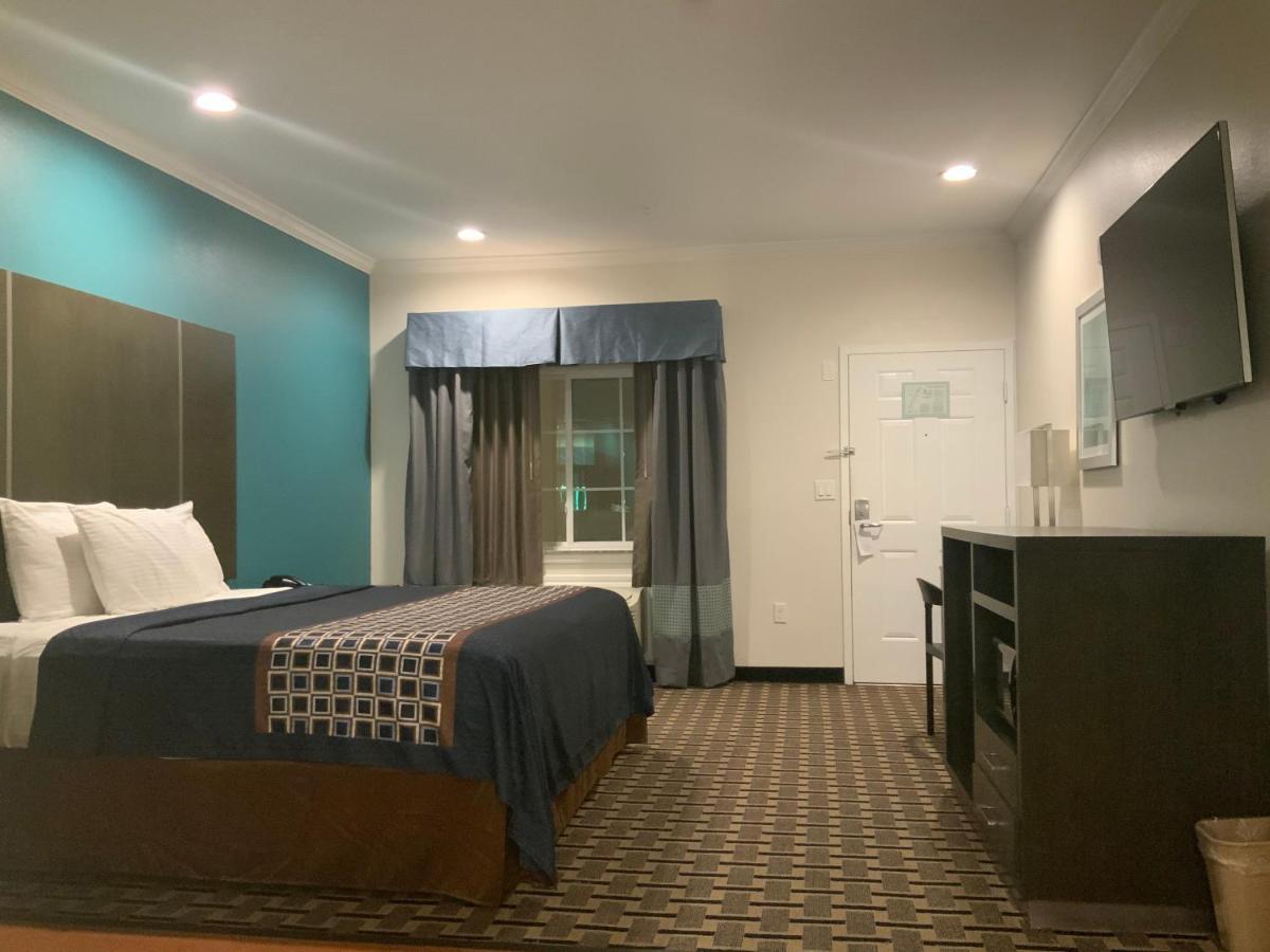 Regency Inn & Suites- Nw Houston 2*