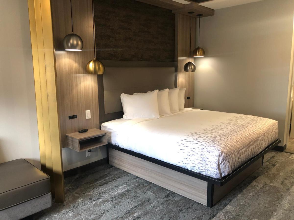 Solara I-45 & Hobby Airport 3* Houston