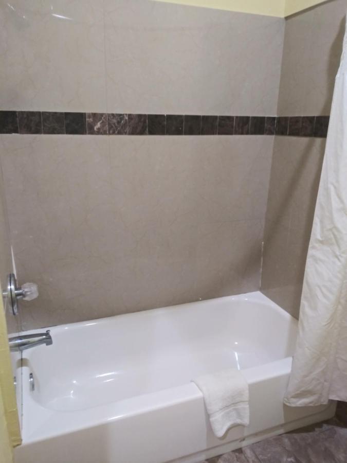 Hotel Springwood Iah - Beltway 8 3*