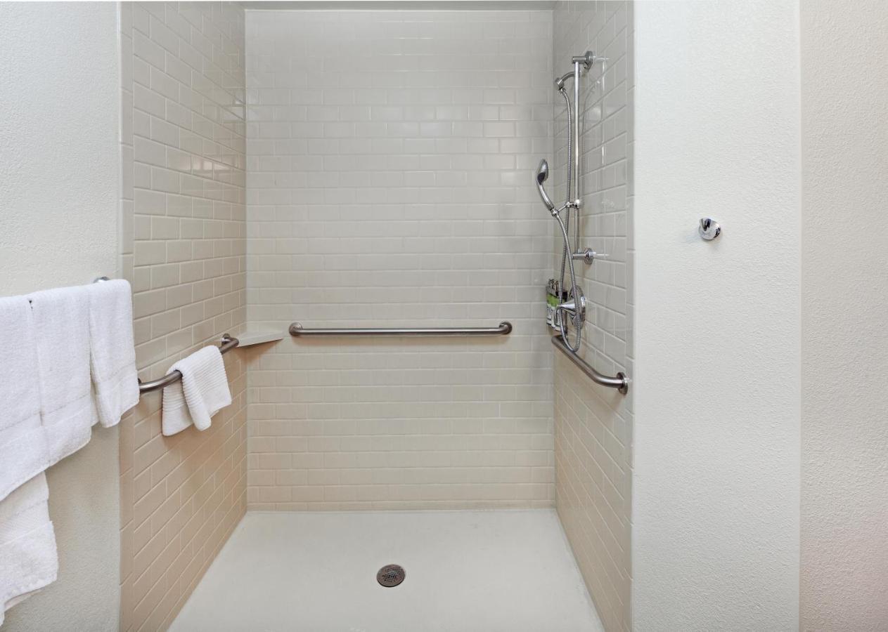 Candlewood - Spring By Ihg Hotel 3*
