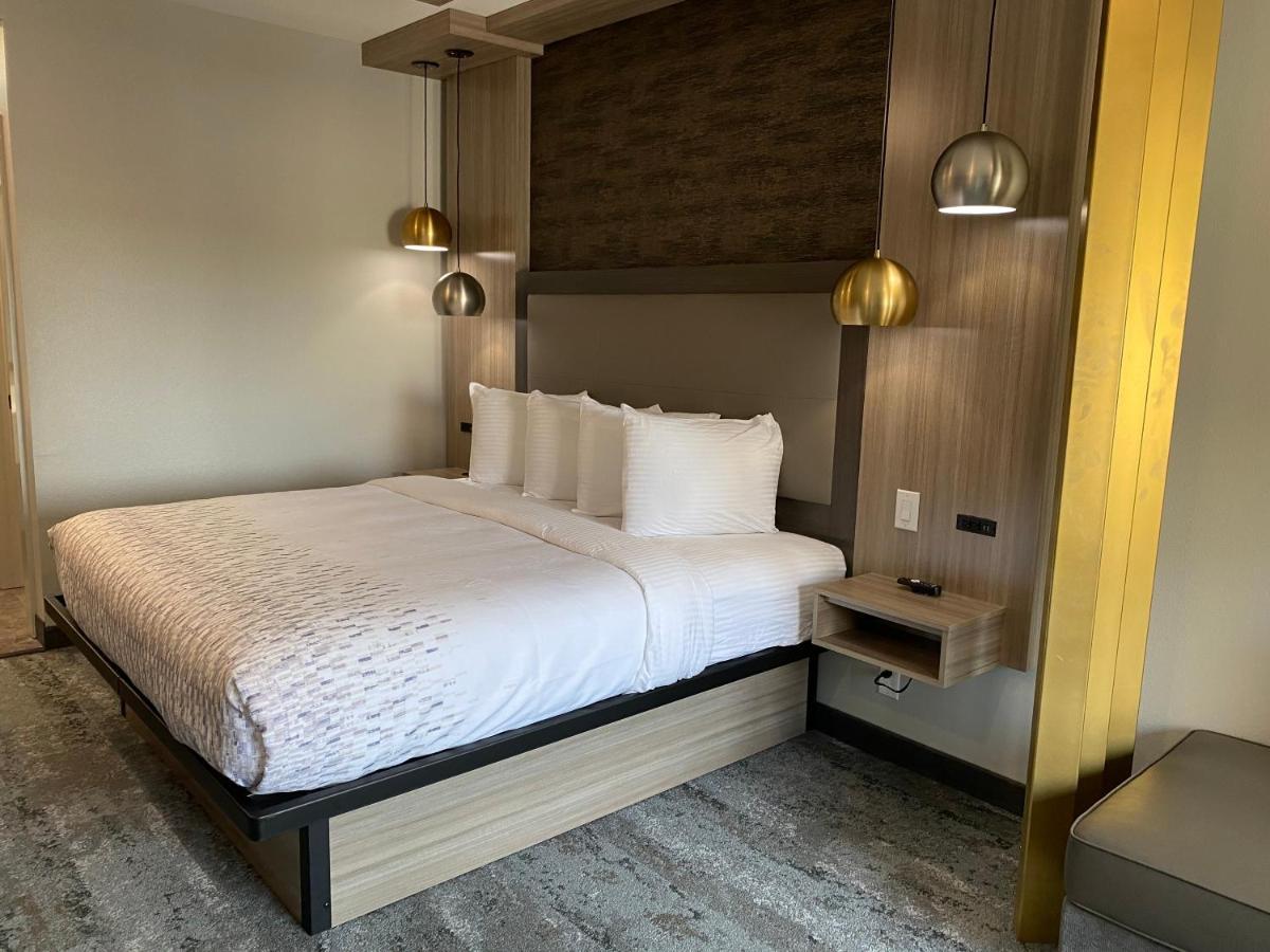 Solara I-45 & Hobby Airport Hotel Houston