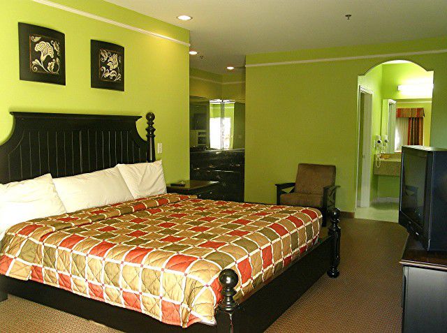 Crystal Motel 2*